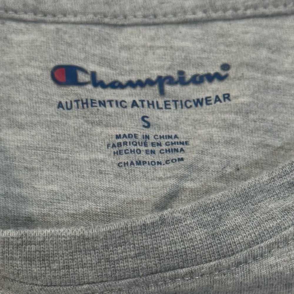 Champion Girls 2 Piece Outfit Pink Shorts & Gray‎ Logo Tee Size S Athletic Set